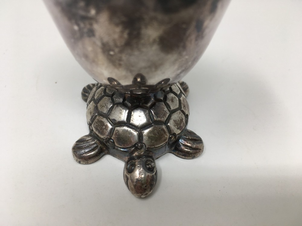 Vintage Reed & Barton Silver Plate Egg Cup - Turtle #272