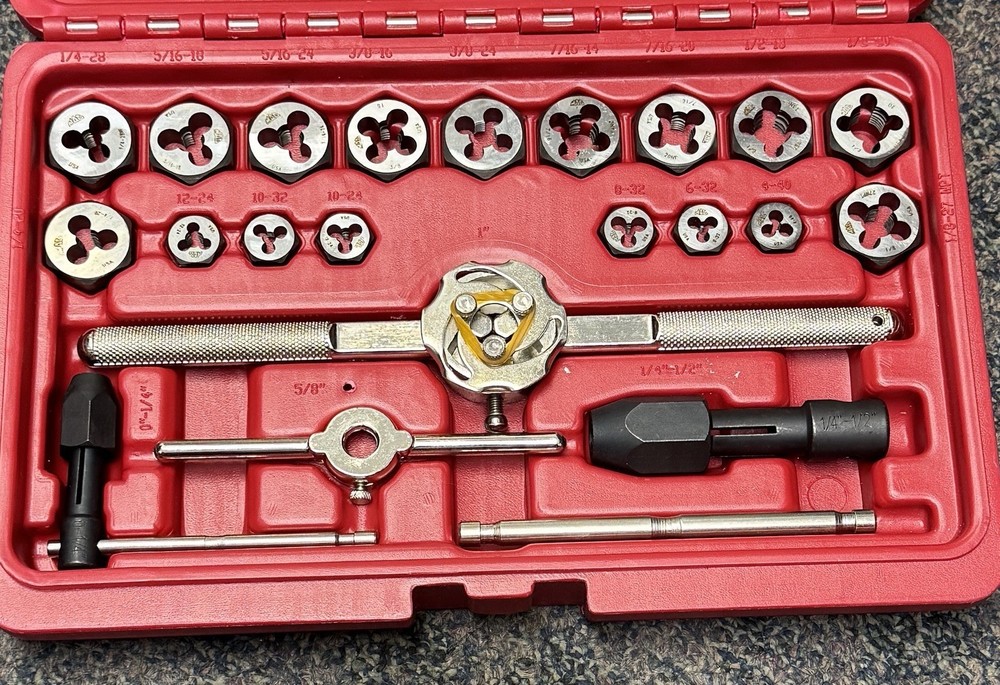 MAC Tools TD41SAES-US 41-PC. SAE Tap and Hex Die Set
