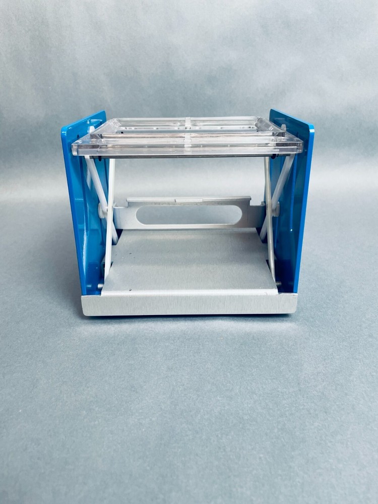 Labcon Pagoda Loader Pipet Tip Reloading System Blue