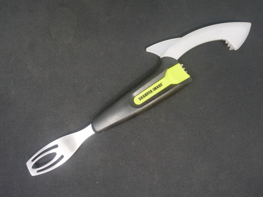 Sharper Image Shark Avocado Tool Slicer & Scoop