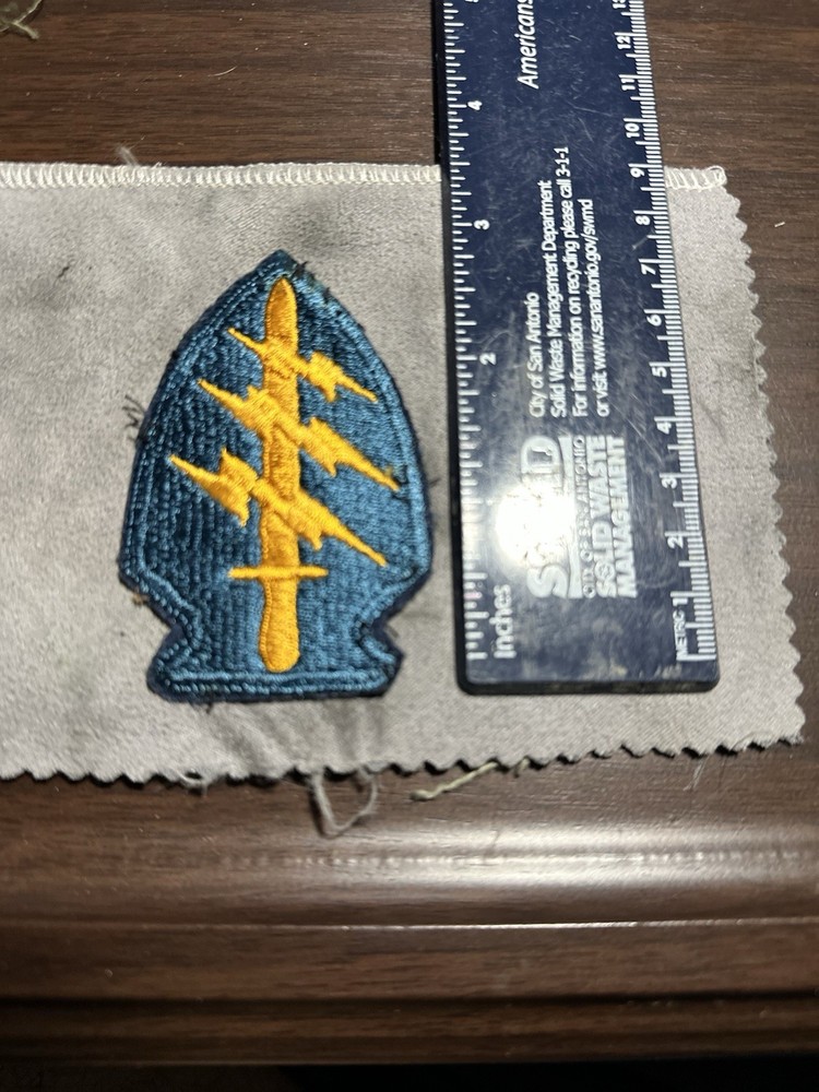 Original Vietnam Early Special Forces Cut Edge Patch Teal