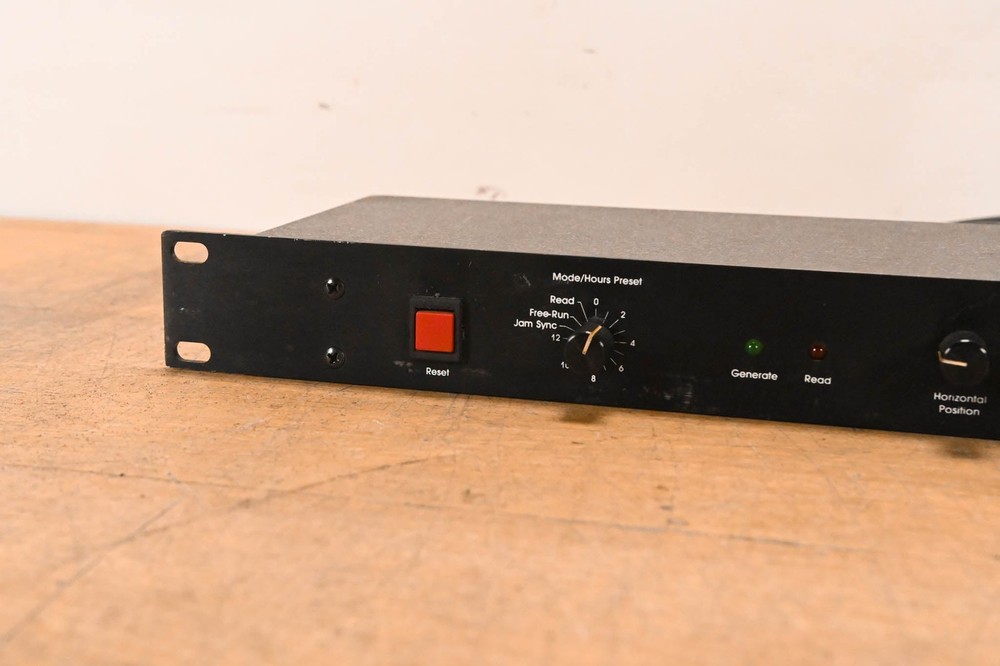 Fast Forward Video F200 Time Code Generator / Reader CG01C7D