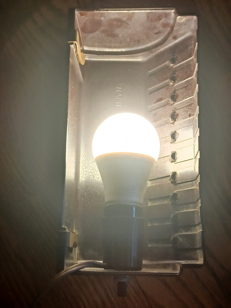 Vintage Snapit Bakelite Brown Light