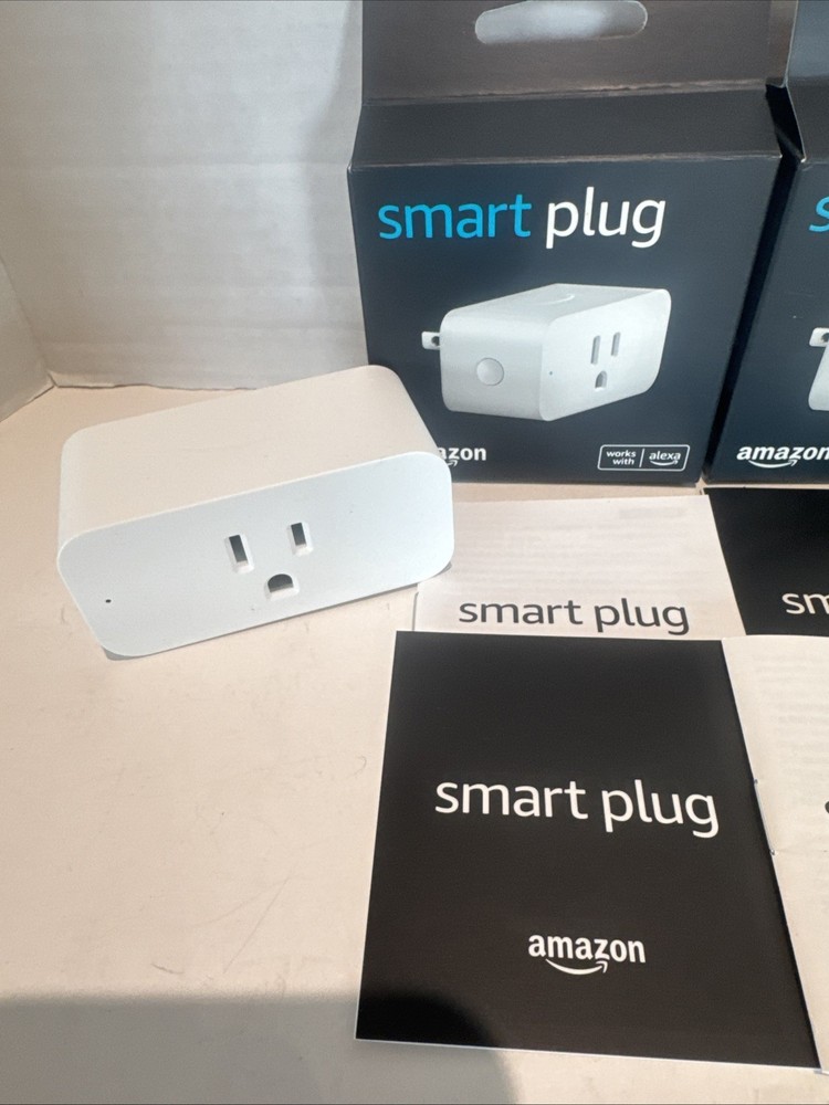 Amazon Smart Plug - White Barely Used X2