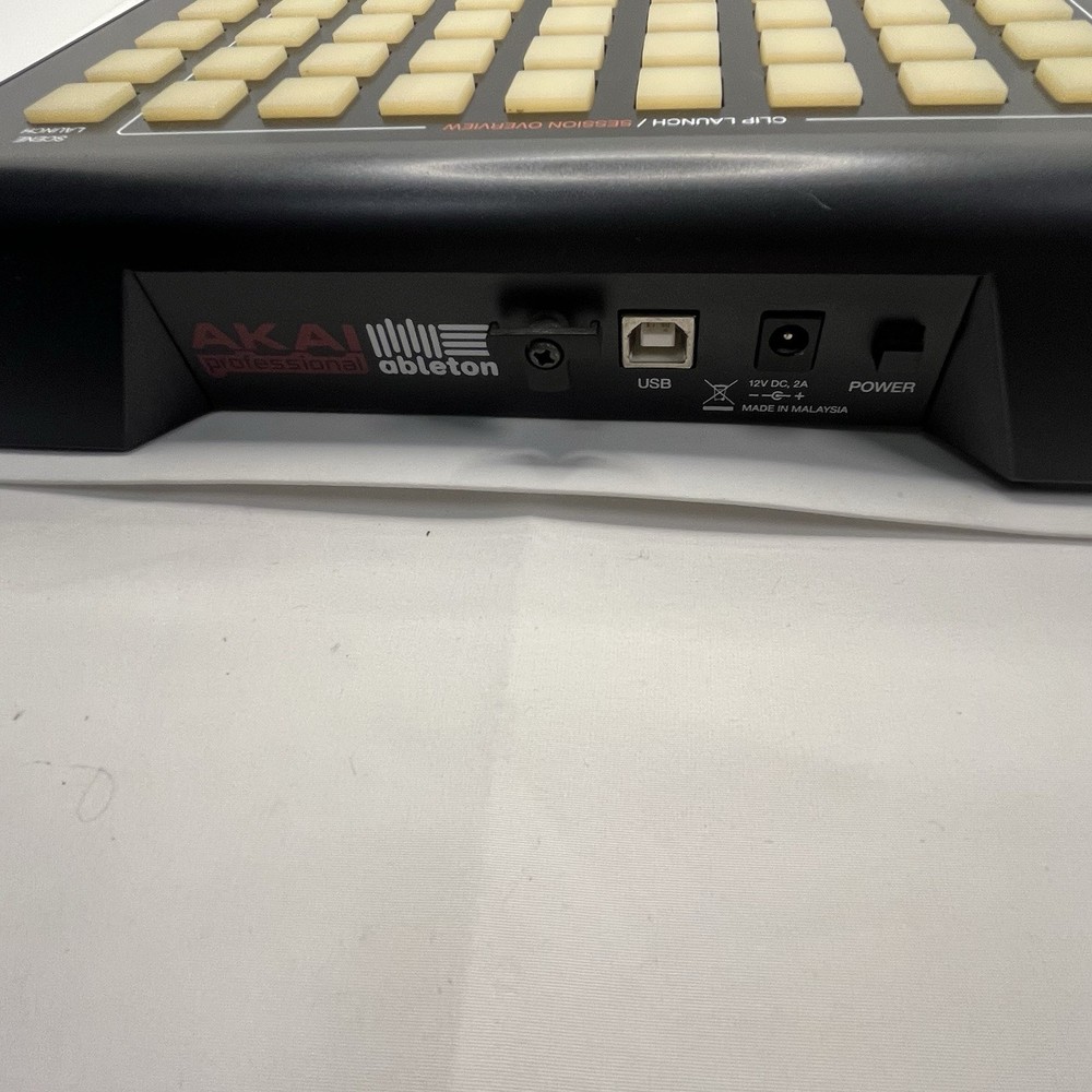 Akai Professional APC20 Ableton Live USB MIDI Controller w/ Adapter & Cables