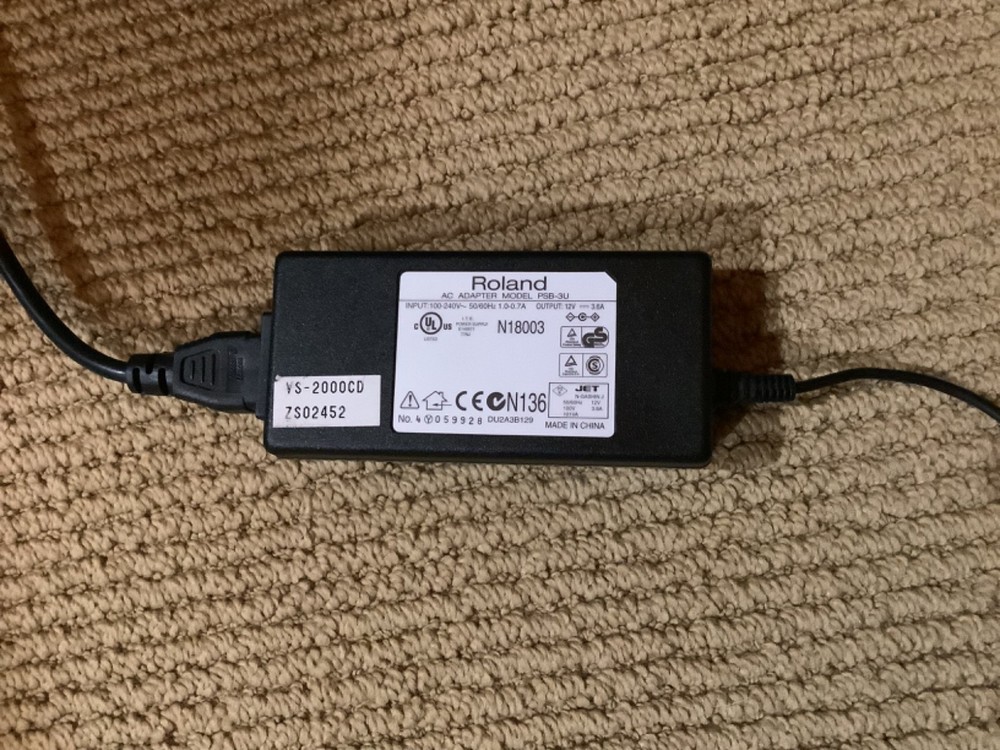 Roland VS-2000CD Digital Studio Workstation with FX Cards