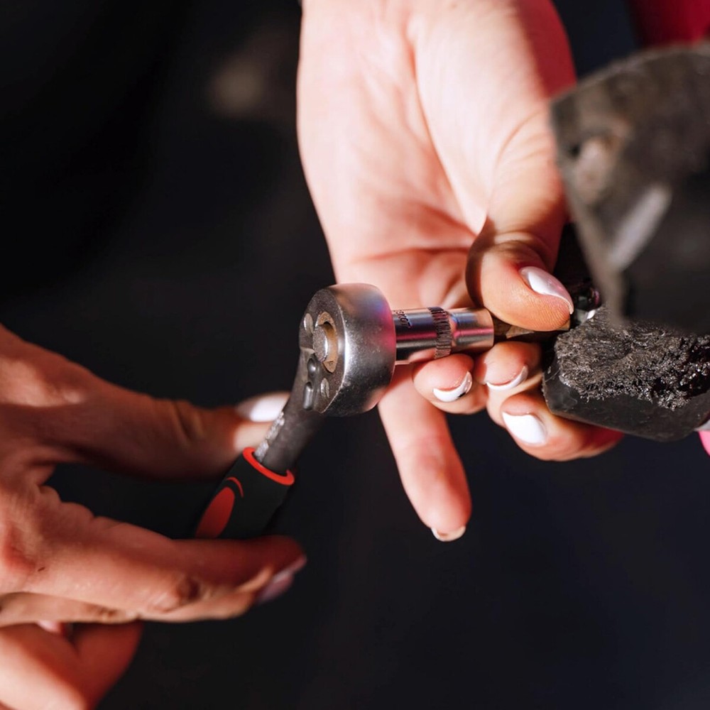 53 Pcs Socket Set 1/4" Drive Socket & Ratchet Set 6-Point SAE & Metric Tool Set