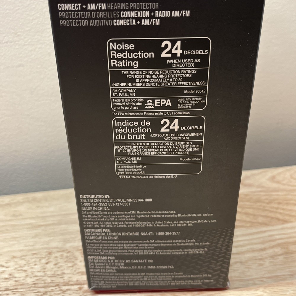 3M WorkTunes Connect + AM/FM Hearing Protector with Bluetooth®Technology