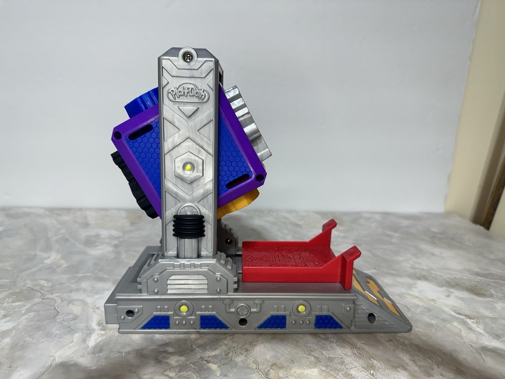 Hasbro Playdoh Transformers Autobot Workshop Incomplete Press Only Working