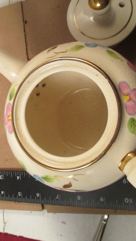 Vintage Teapot/Lid England