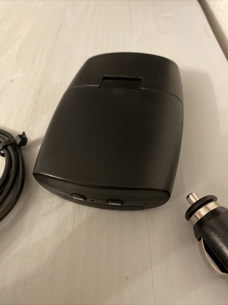 SHARPER IMAGE 2017 DASHBOARD CAMER WITH CABLE Accessories (PRE-OWNED)