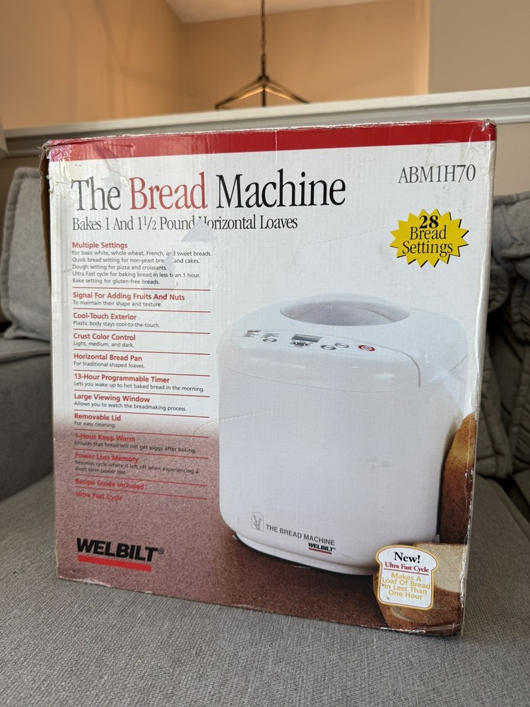 Welbilt Bread Machine, 1 - 1.5-pound horizontal loaves, 28 setting bread maker
