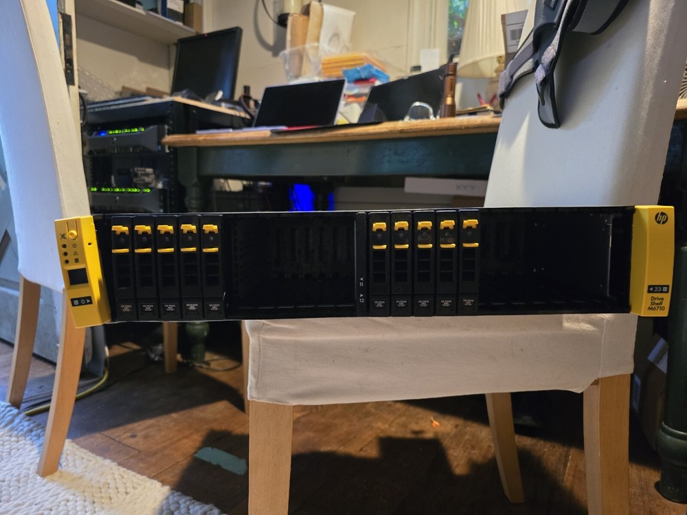 HP M6710 Drive Shelf 2U Storage Array 2.5" SAS 24-Port