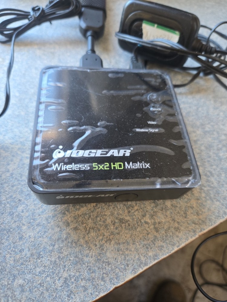 IOGear Wireless Transmitter & Receiver Kit with HDMI Connection. No Remote