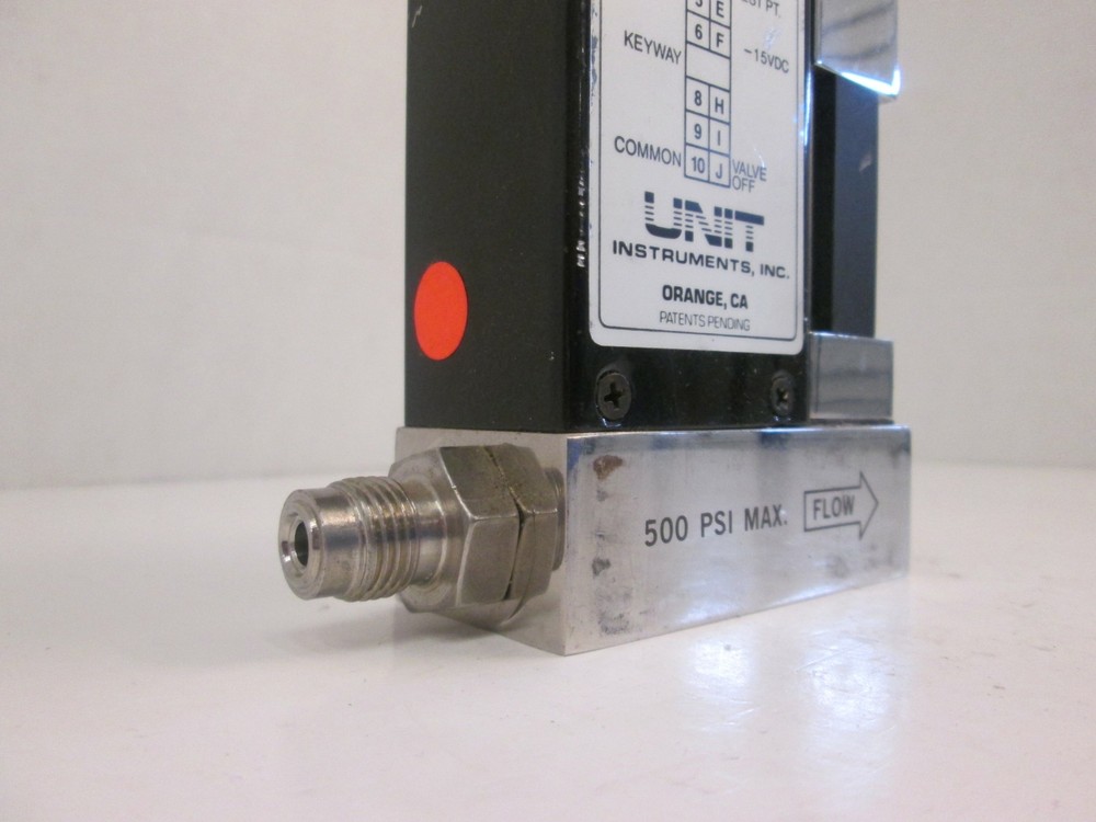 Unit UFC-1000, MFC, Mass Flow Controller, CCL4, 25 SCCM, Used