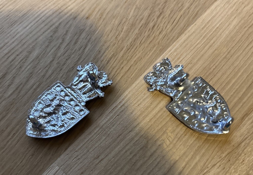 Devon And Cornwall Police Collar Badges X 2