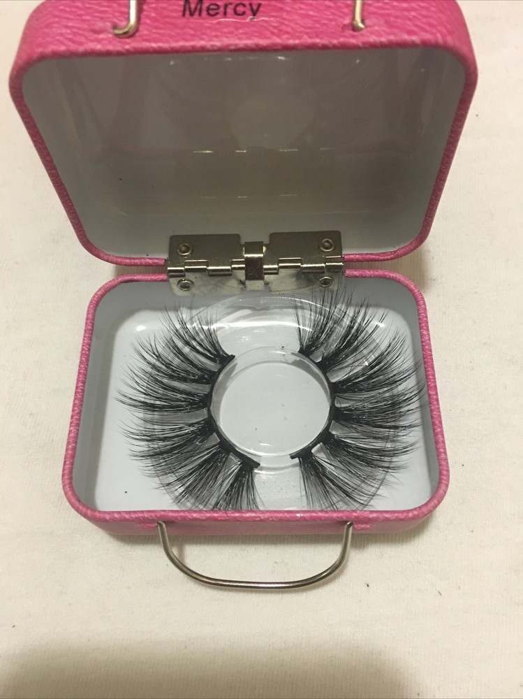 EyeLash Suitcase Pink