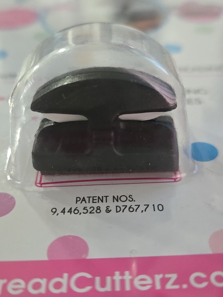 Ceramic Flat Mountable Quick Thread Yarn And Embroidery Floss Cutter Black