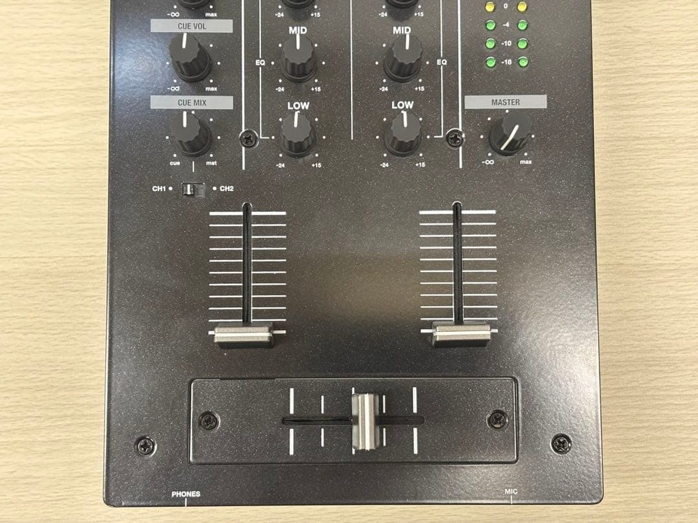 Reloop RMX-10BT Bluetooth Input DJ Mixer 40