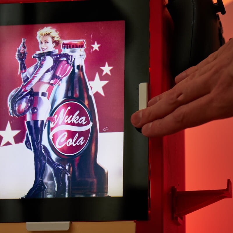 Numskull Official Fallout ‘Nuka-Cola’ Gaming Locker (LED Version)