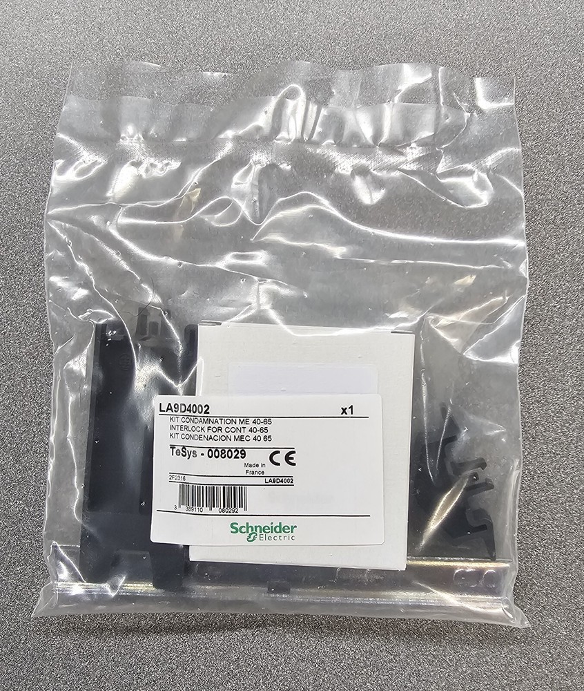 LA9D4002 - Mechanical and electrical interlock - New