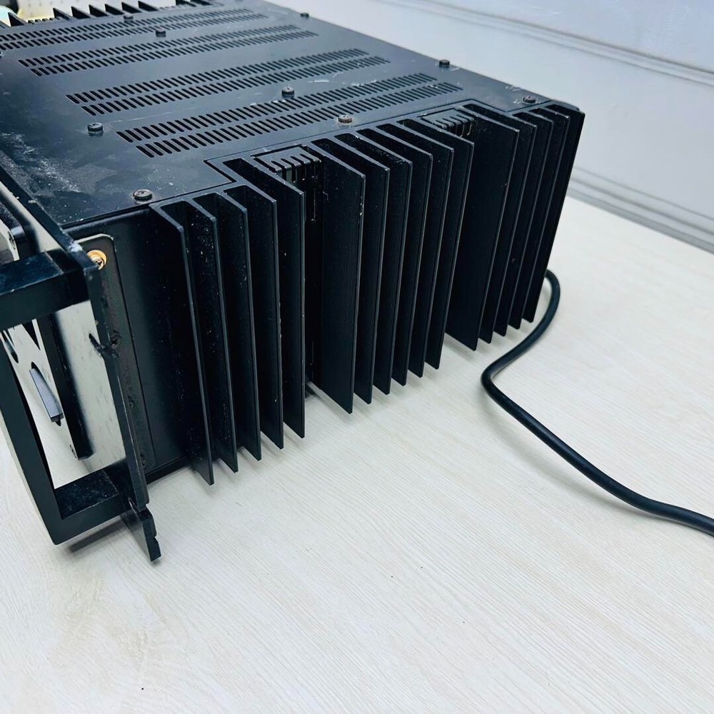 Yamaha PC2002M Professional Series Power Amplifier USED