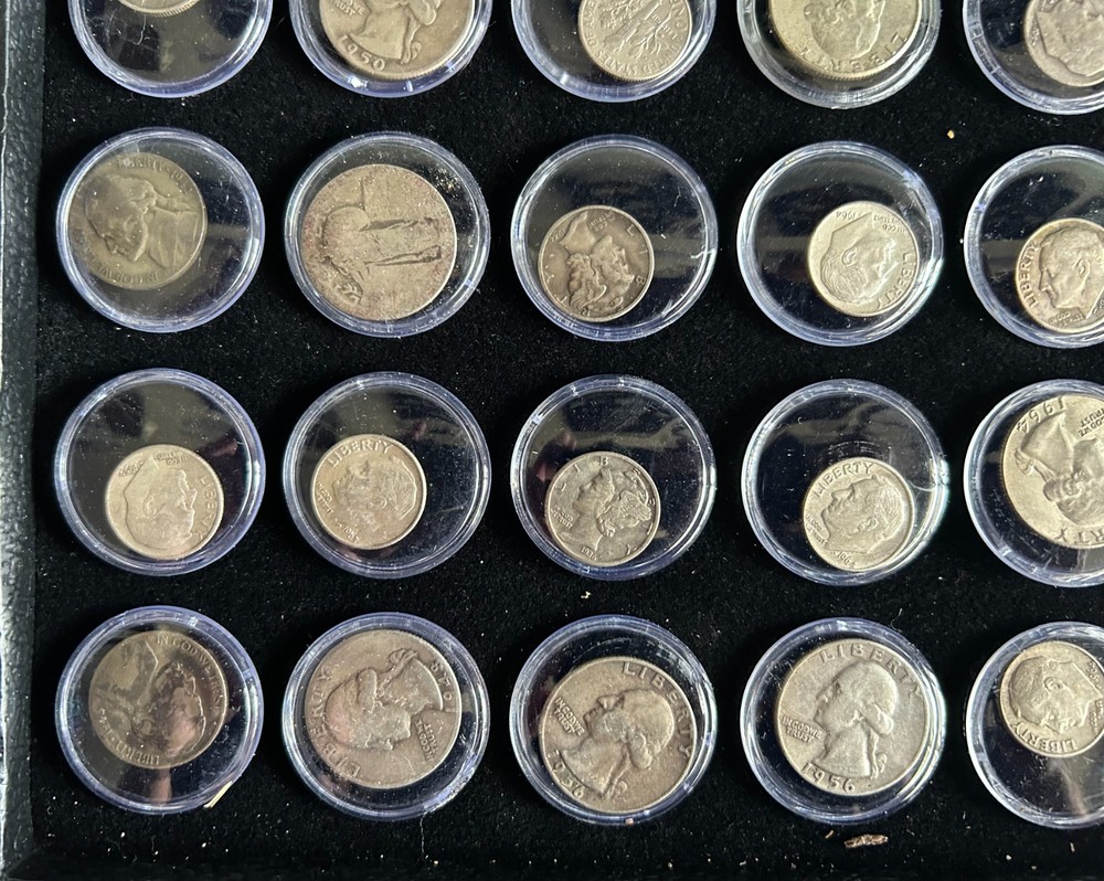 🔥🔥🔥50 Silver US Coins W/ Display Case SOLID SILVER!🔥🔥🔥