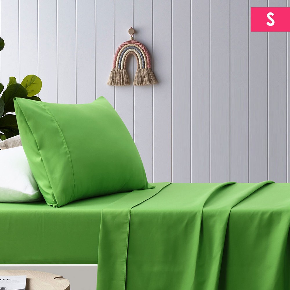 Green Plain Dyed Microfibre Sheet Set by Happy Kids