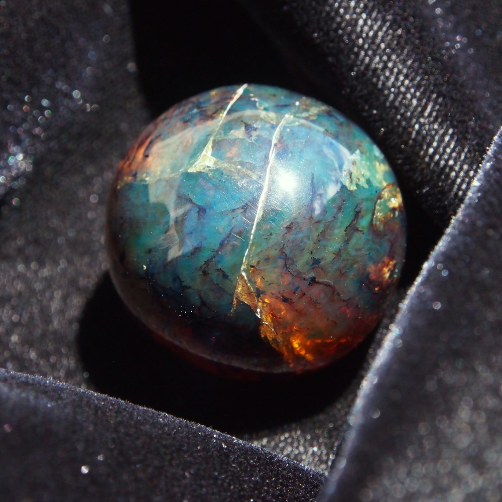 Mexican Amber Sphere 13.2g