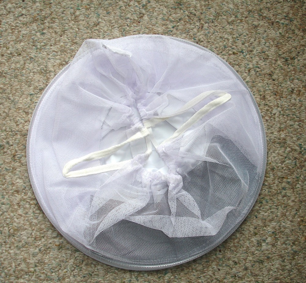 Little Giant Beekeeping Veil with Hat