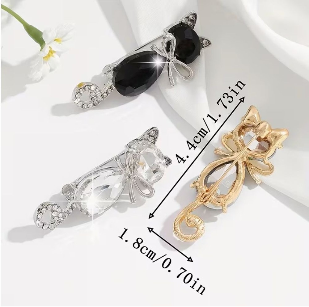 Clear Crystal Cat Brooch Silver Tone