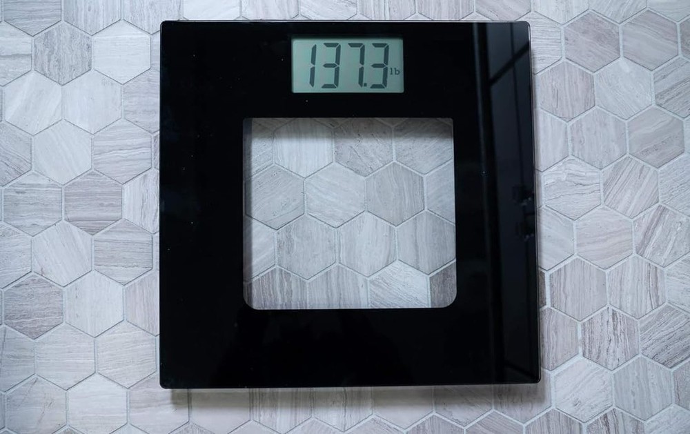 Talking Digital Scale Extra Wide Glass - Accurate Visual & Voice Display Scal...