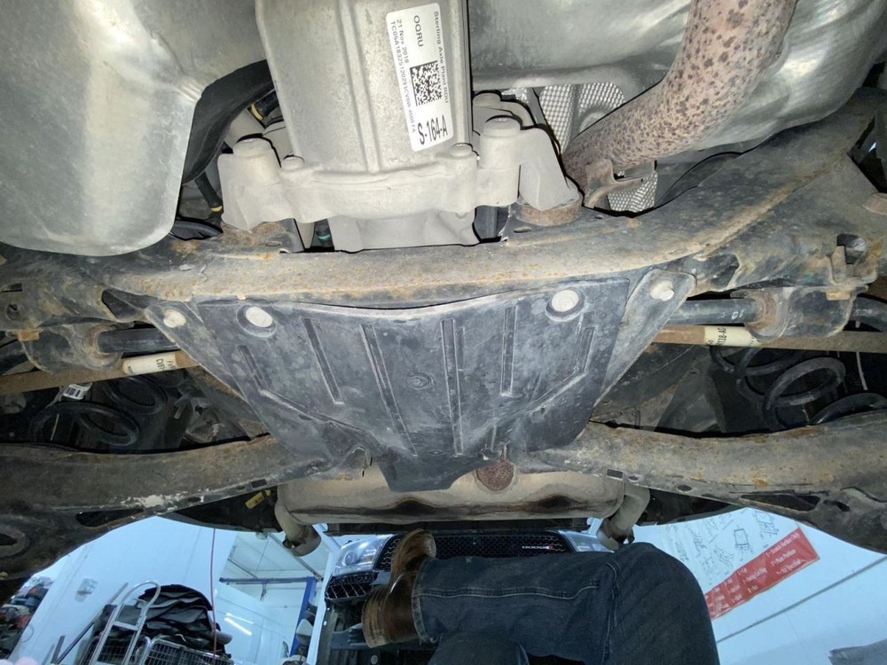 Fuse Box Engine Fits 19 ESCAPE 1055308
