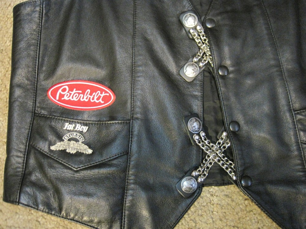 PETERBILT CLOTH PATCH RED WITH HOOK BACK ATTACHMENT! CREST SIZE FOR CAPS, ETC!