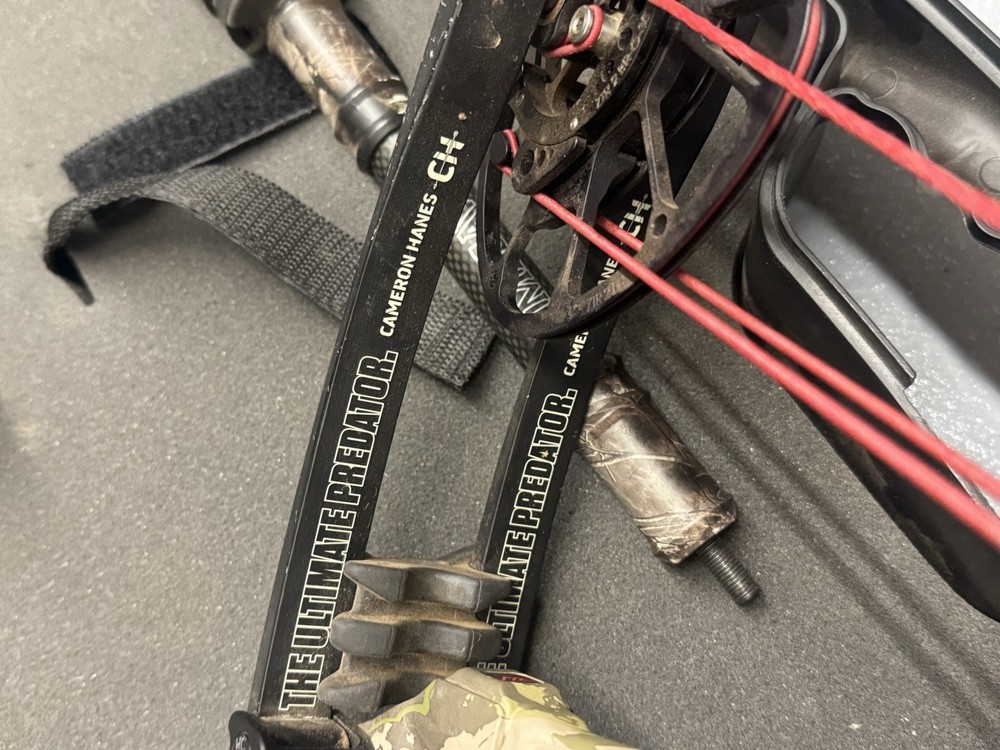 Hoyt Carbon Rx4 Compound Bow With Case
