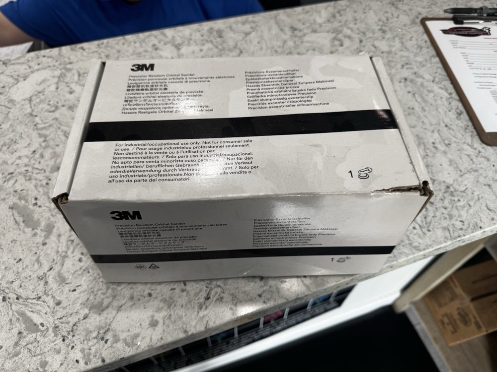 3M precision Random Orbital Sander #33633