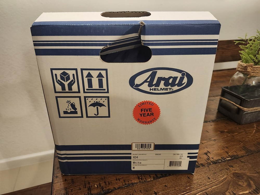 Arai XD4 Medium New
