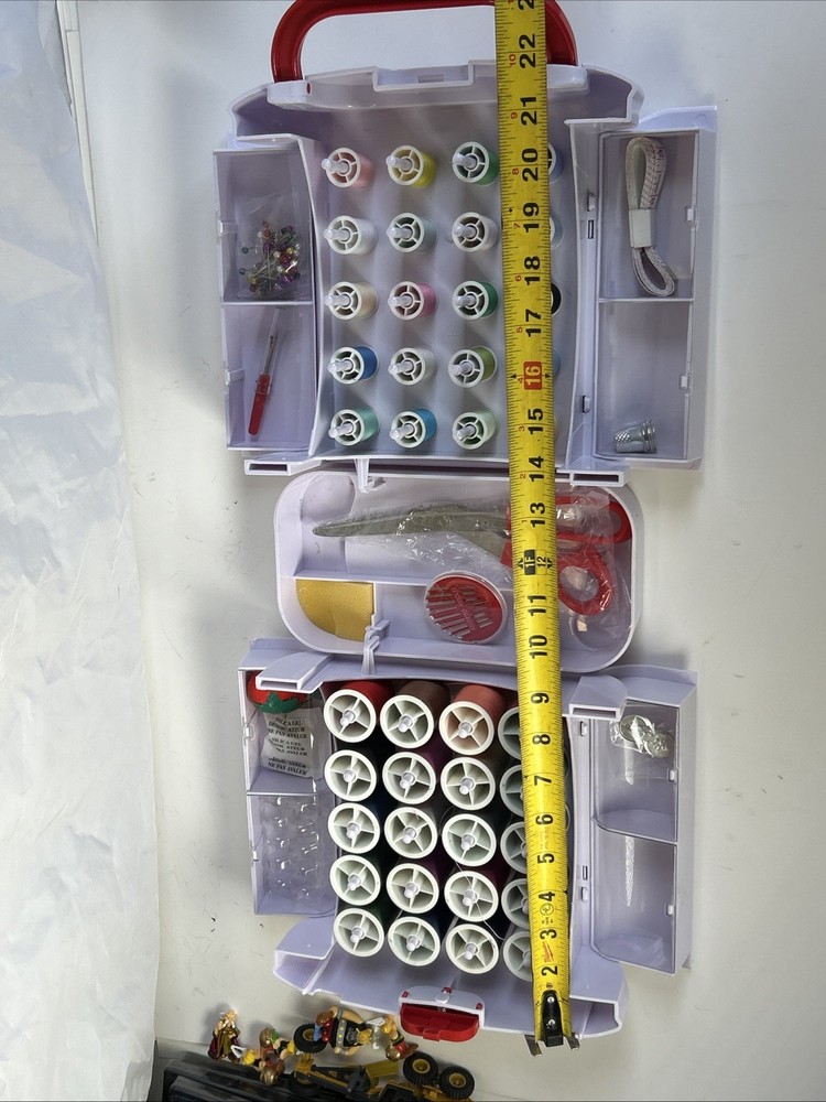 SINGER Sew Essentials Foldup Case Sewing Kit Portable Organizer Full Thread & Et