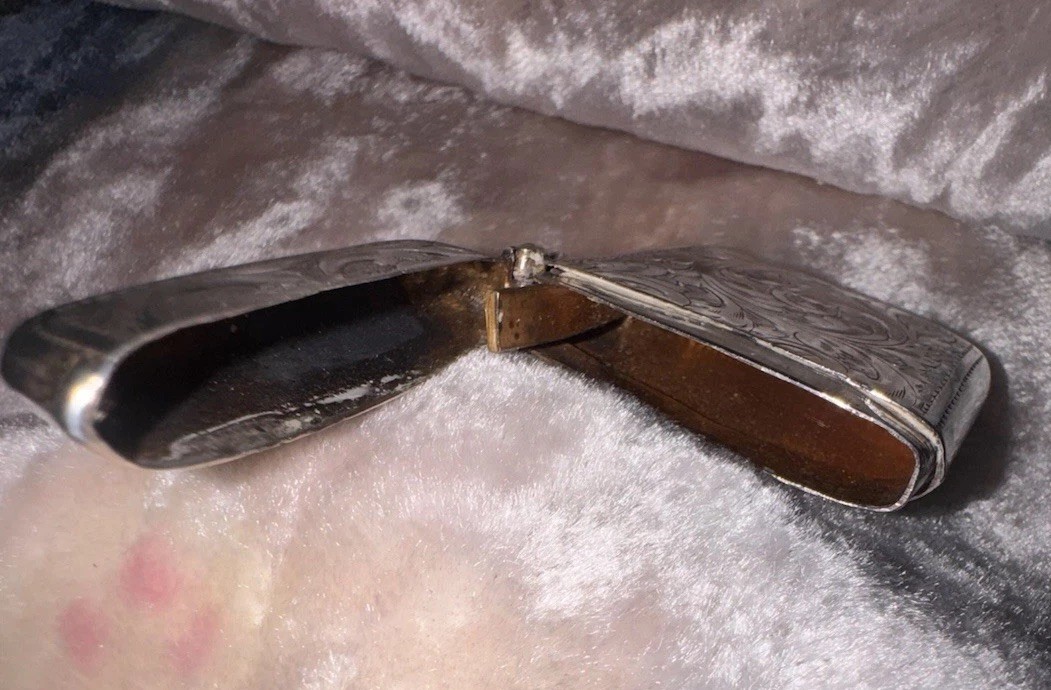 SUPERB ANTIQUE EDWARDIAN SOLID STERLING SILVER SEVEN FINGER VESTA CASE C.1910