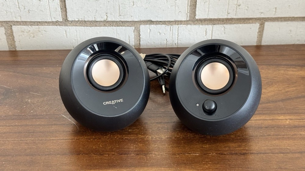 Creative Pebble USB Speakers – Compact Desktop Speakers  Mint Condition