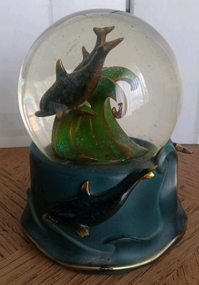 Sea World Globe - Double Dolphins- Gray Base No Chips