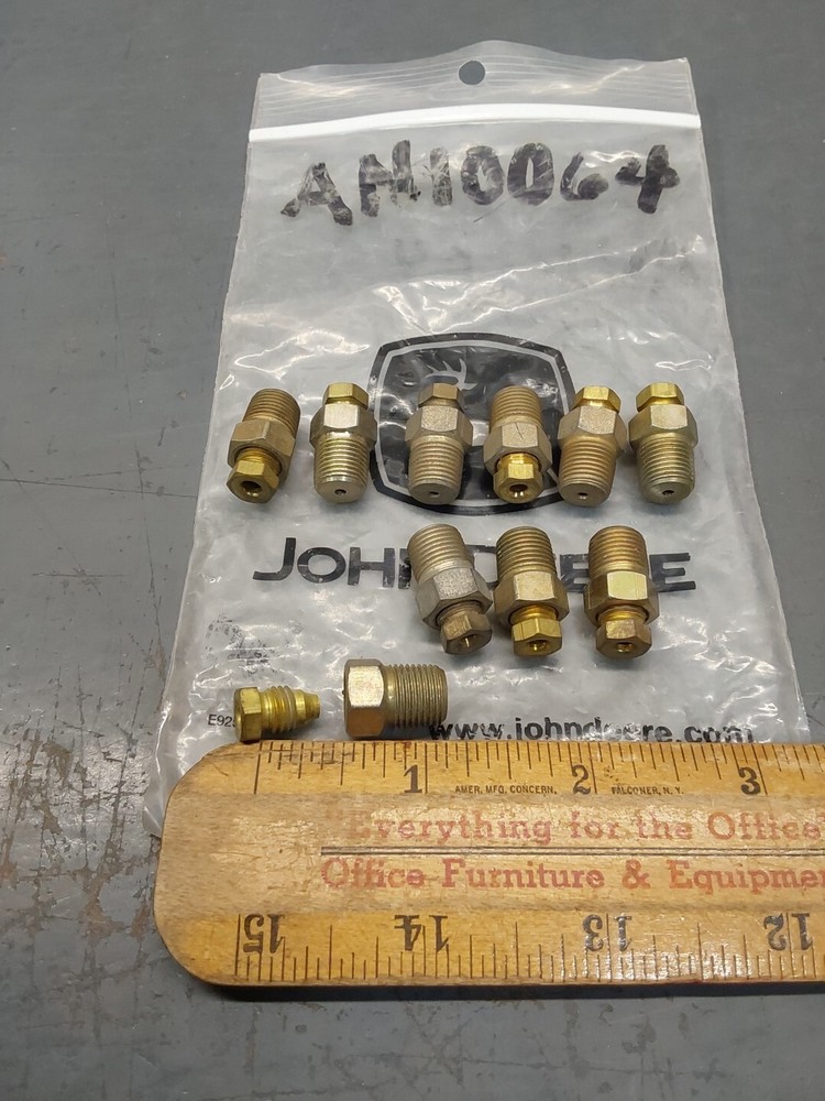 10/PACK NOS Genuine John Deere AN10064 Adapter Fitting