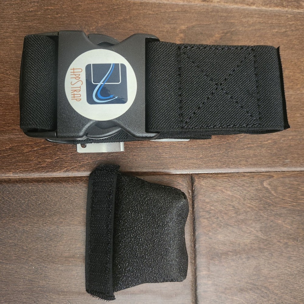 AppStrap Pilot Kneeboard – Fits iPad & Tablets