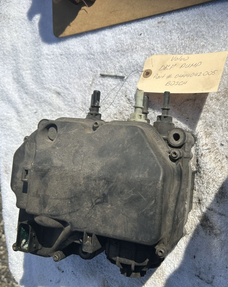 Volvo DEF Pump Bosch OEM | 0444022005