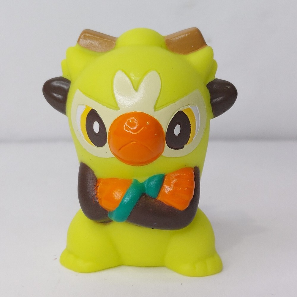 2020 Pokemon Thwackey Finger Puppet Figure Catch Them All Nintendo Bandai