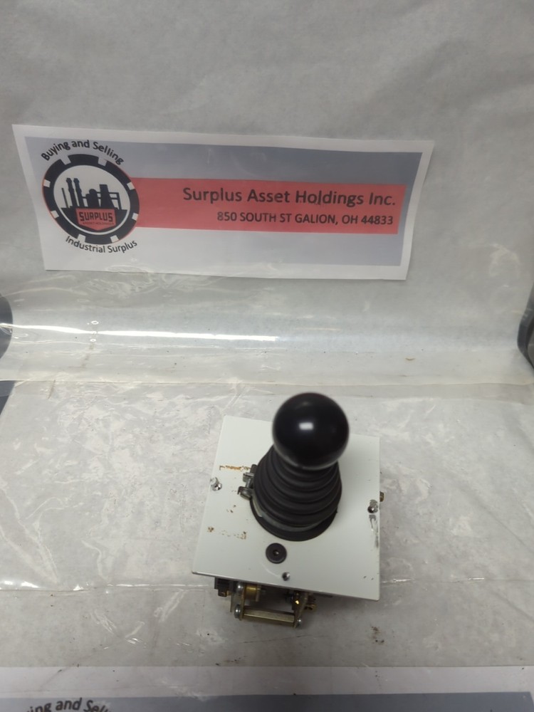 OEM CONTROLS,MS4M7459,JOYSTICK CONTROLLER PRE-OWNED
