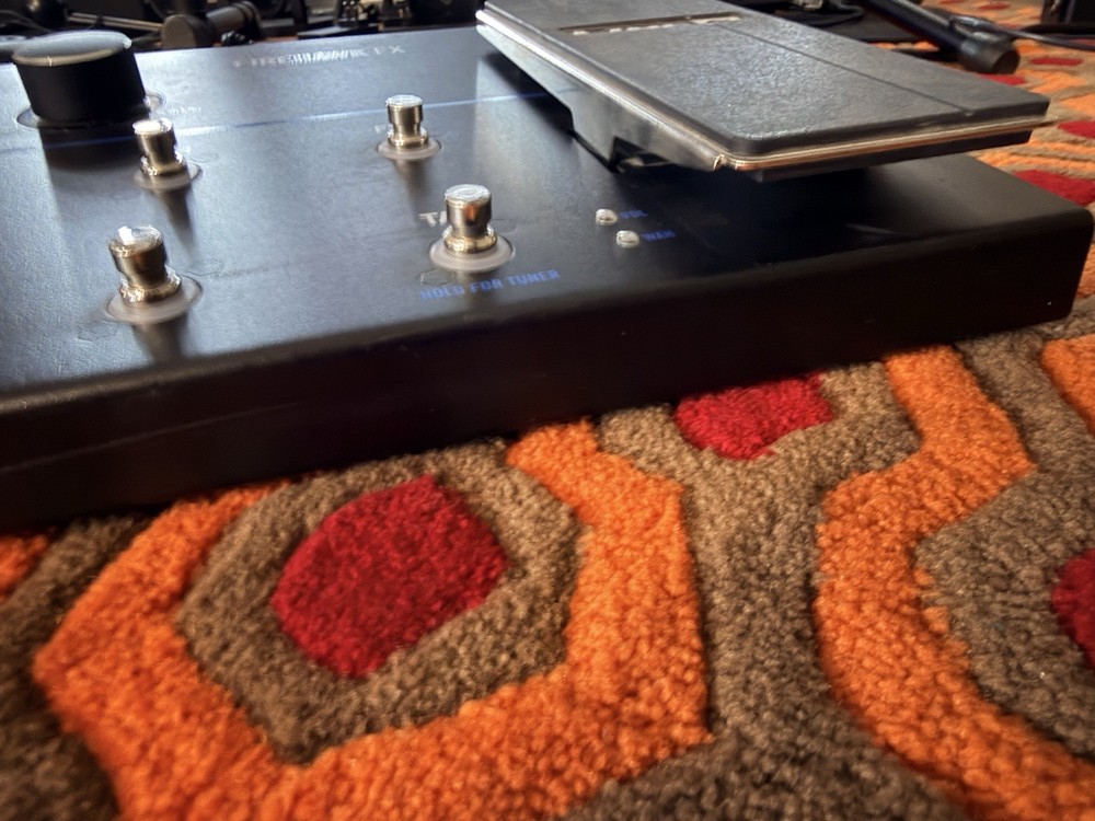 LINE 6 FIREHAWK FX MULTI EFFECTS GUITAR FLOOR PEDAL DIGITAL PROCESSOR TESTED