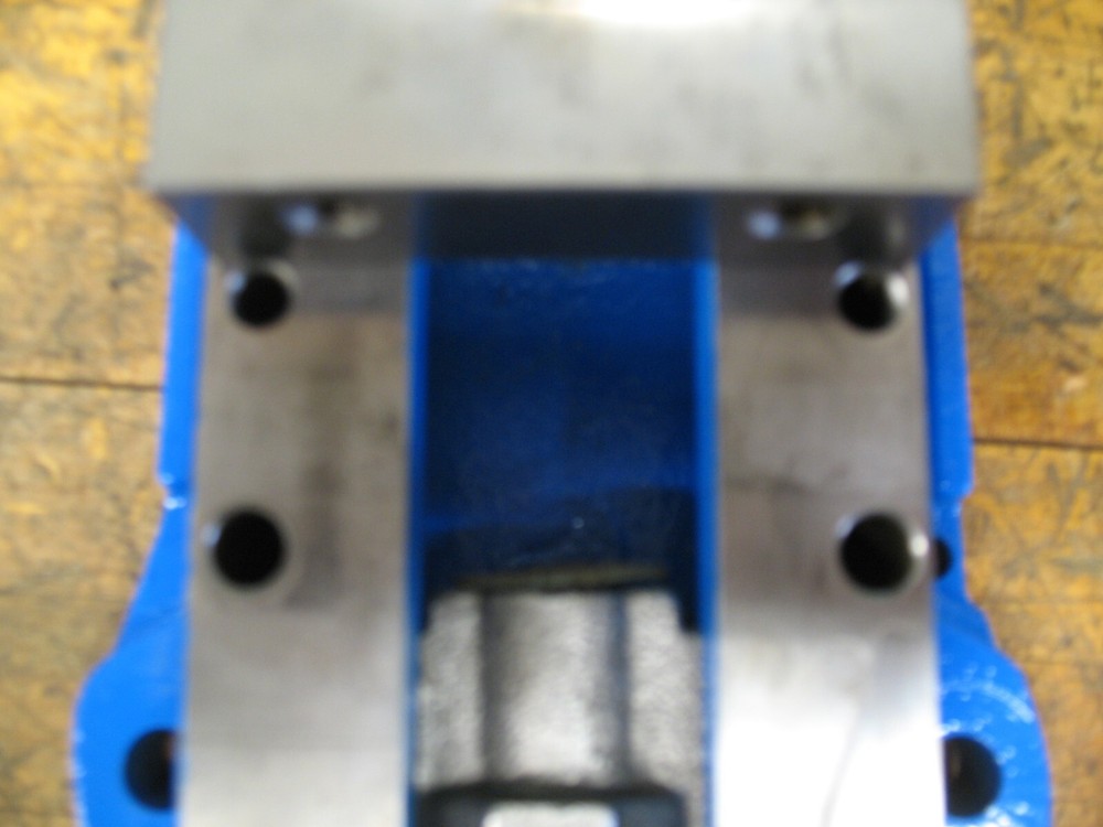 KURT D30 MILLING MACHINE VISE ***VGC***