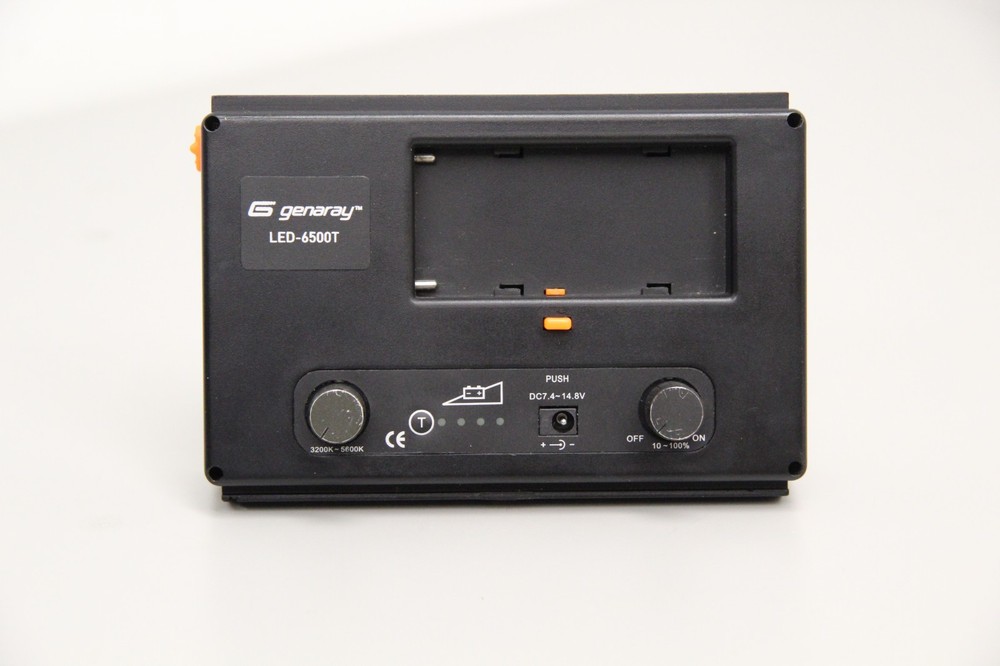 Genaray LED-6200T 209 LED Variable Color On Camera Light