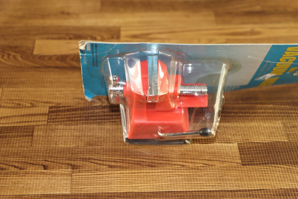 X-ACTO Mini Vacuum Vise X73700